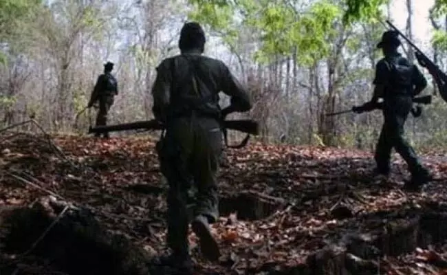 Chhattisgarh: ఛత్తీస్గఢ్లో భారీ ఎన్కౌంటర్ Chhattisgarh: ఛత్తీస్గఢ్లో భారీ ఎన్కౌంటర్