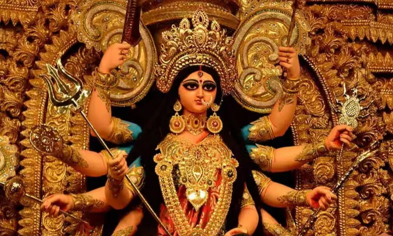 NAVARAATRI: గాయత్రి దేవిగా అమ్మవారి దర్శనం NAVARAATRI: గాయత్రి దేవిగా అమ్మవారి దర్శనం