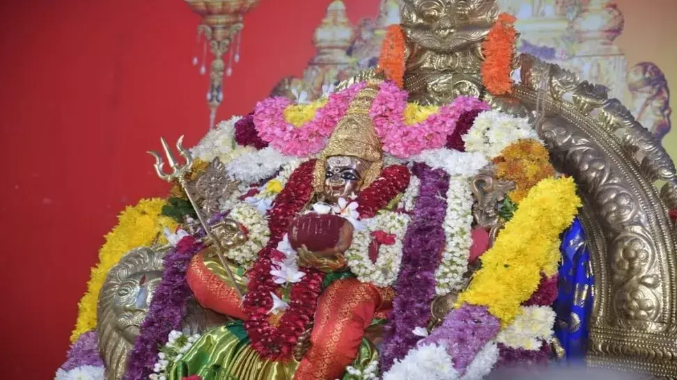 Dussehra Navratri: శ్రీ మహాచండీ దేవి అలంకరణలో కనకదుర్గమ్మ Dussehra Navratri: శ్రీ మహాచండీ దేవి అలంకరణలో కనకదుర్గమ్మ