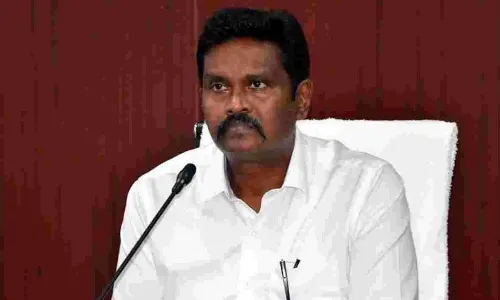 AP: సునీల్ కుమార్పై చర్యలు తప్పవా..? AP: సునీల్ కుమార్పై చర్యలు తప్పవా..?