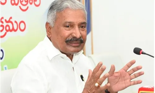 AP: జగన్ పర్యటన రద్దుపై పెద్దిరెడ్డి సంచలన వ్యాఖ్యలు AP: జగన్ పర్యటన రద్దుపై పెద్దిరెడ్డి సంచలన వ్యాఖ్యలు