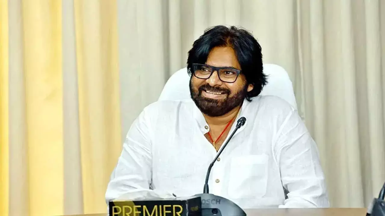 Pawan Kalyan : గ్రామసభలకు కొనసాగింపుగా పల్లె పండుగ.. పవన్ కీలక ప్రకటన Pawan Kalyan : గ్రామసభలకు కొనసాగింపుగా పల్లె పండుగ.. పవన్ కీలక ప్రకటన