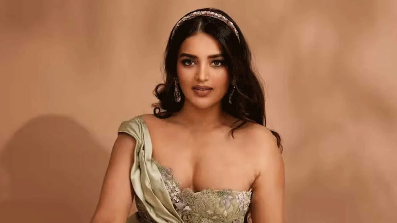 Rajasaab : రాజాసాబ్ షూట్లో నిధిఅగర్వాల్ Rajasaab : రాజాసాబ్ షూట్లో నిధిఅగర్వాల్