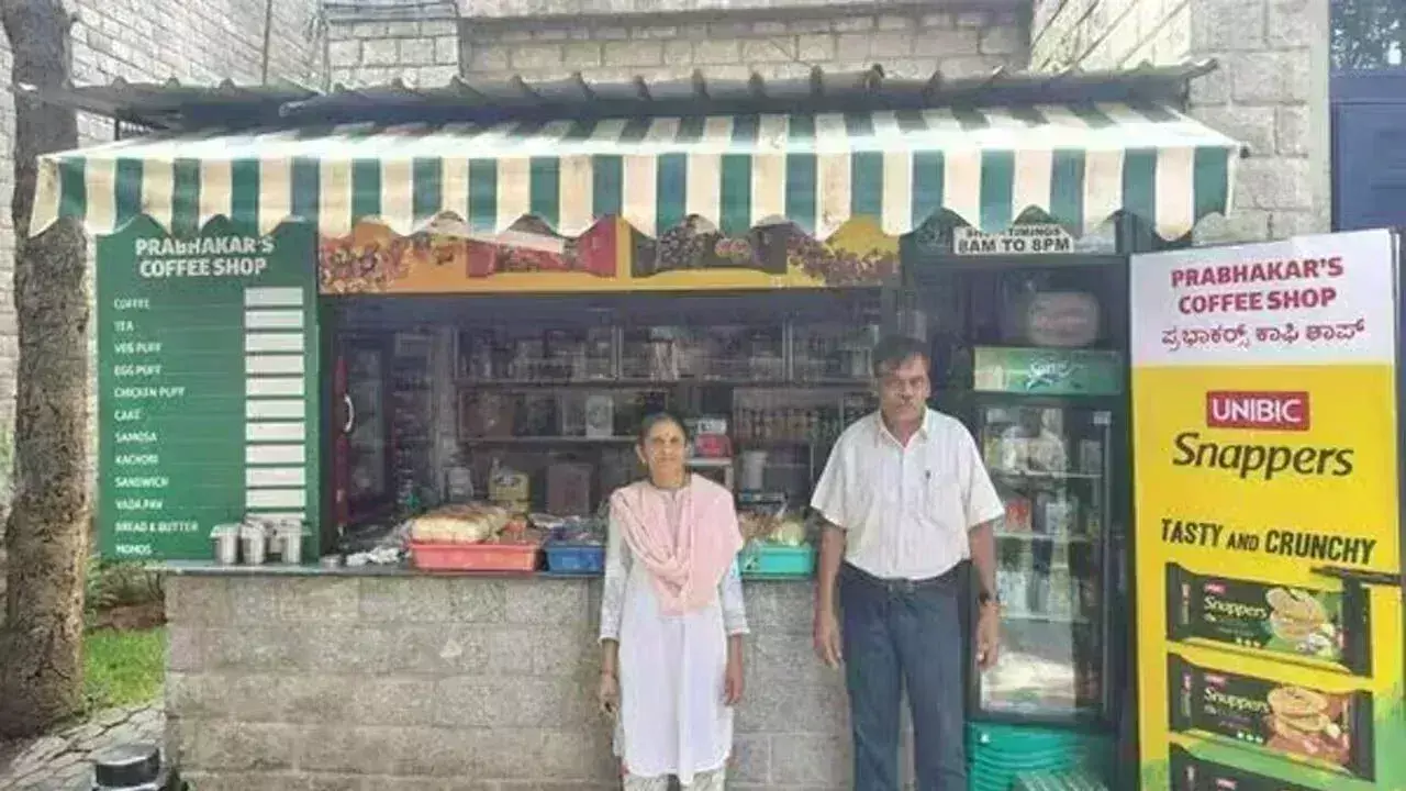 Bank Account: ఓ మహిళ బ్యాంకు  ఖాతాలోకి హఠాత్తుగా రూ.999 కోట్లు Bank Account: ఓ మహిళ బ్యాంకు  ఖాతాలోకి హఠాత్తుగా రూ.999 కోట్లు