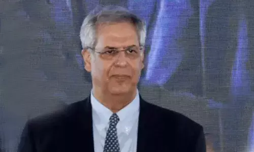 టాటా గ్రూపులో కీలక పరిణామం.. ట్రస్ట్ పగ్గాలు ఆయన చేతికే టాటా గ్రూపులో కీలక పరిణామం.. ట్రస్ట్ పగ్గాలు ఆయన చేతికే