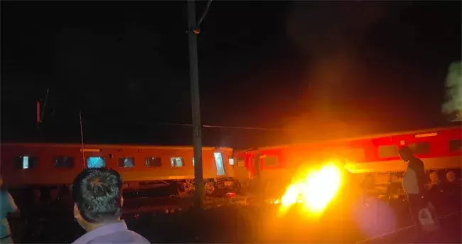 Train Accident: చెన్నై శివారులో రైలు ప్రమాదం.