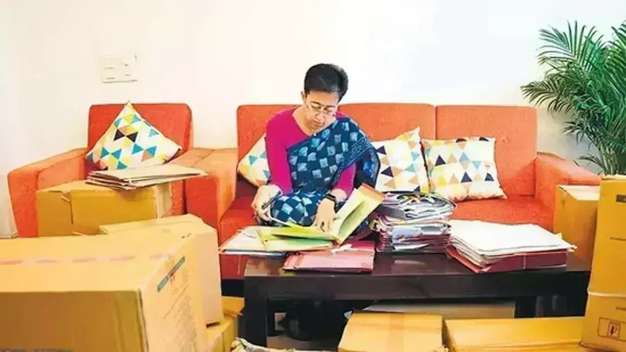 Atishi:  ఢిల్లీ సీఎంకు ఎట్టకేలకు సివిల్ లైన్స్ బంగ్లా Atishi:  ఢిల్లీ సీఎంకు ఎట్టకేలకు సివిల్ లైన్స్ బంగ్లా