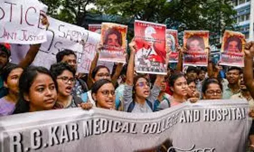 Junior Doctors Protest : పతాక స్థాయికి చేరిన వైద్యుల ఆమరణ దీక్ష Junior Doctors Protest : పతాక స్థాయికి చేరిన వైద్యుల ఆమరణ దీక్ష