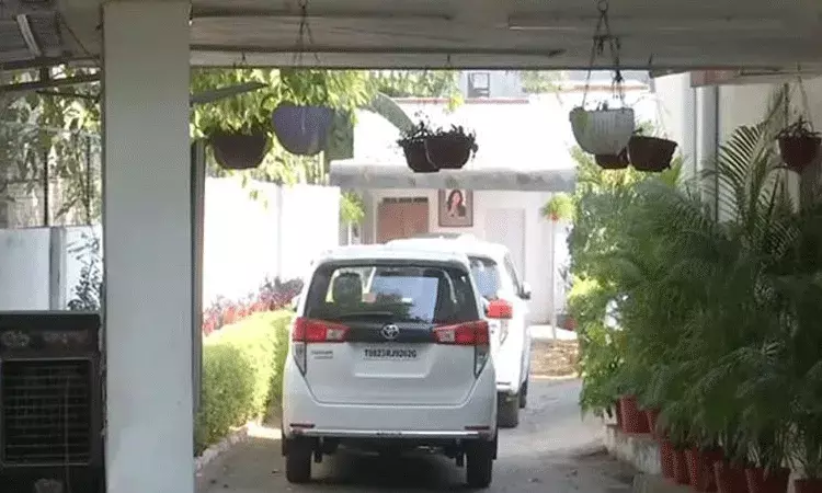 జల్ జీవన్ మిషన్ స్కామ్లో మంత్రులు, ఐఏఎస్ అధికారులు.. ఈడీ దాడులు జల్ జీవన్ మిషన్ స్కామ్లో మంత్రులు, ఐఏఎస్ అధికారులు.. ఈడీ దాడులు