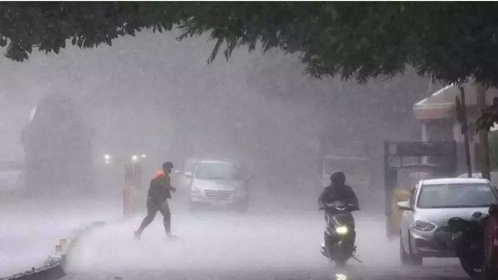 RAINS: ఏపీలో భారీ వర్షాలు..ఈ జిల్లాల్లో హై అలర్ట్