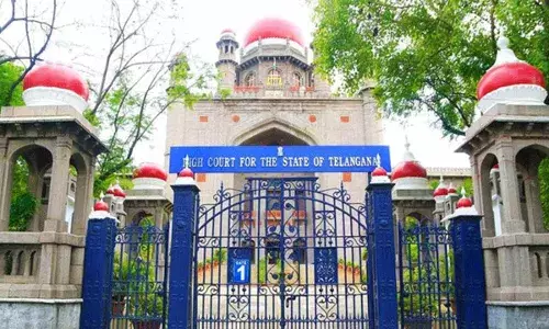 High Court : హైకోర్టును ఆశ్రయించిన మూసీ బాధితులు High Court : హైకోర్టును ఆశ్రయించిన మూసీ బాధితులు