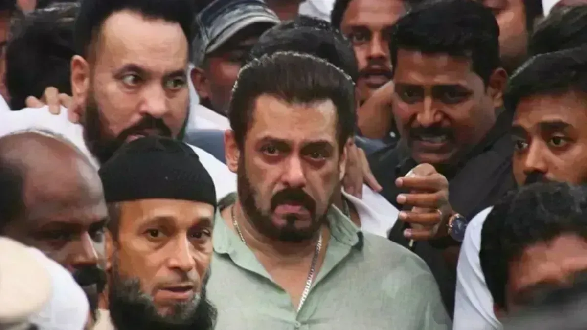 Salman Khan: సల్లూ భాయ్కు మరోసారి బెదిరింపులు.. రూ.5కోట్లు డిమాండ్ Salman Khan: సల్లూ భాయ్కు మరోసారి బెదిరింపులు.. రూ.5కోట్లు డిమాండ్