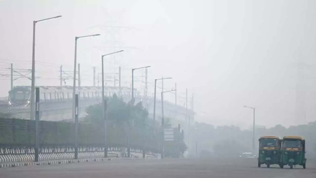 Delhi : ఢిల్లీలో మళ్లీ పెరిగిన కాలుష్యం