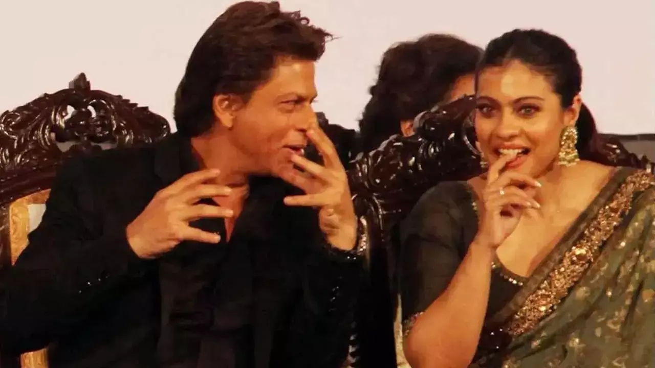 Kajol : షారూఖ్ వల్లే ఇండస్ట్రీలో ఉన్న : కాజోల్ Kajol : షారూఖ్ వల్లే ఇండస్ట్రీలో ఉన్న : కాజోల్