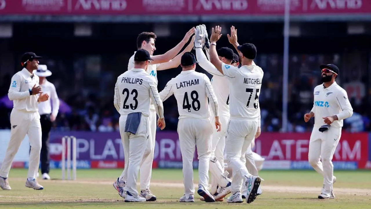 IND vs NZ : న్యూజిలాండ్ లక్ష్యం 107.. ఐదో రోజు ఆటపై ఉత్కంఠ IND vs NZ : న్యూజిలాండ్ లక్ష్యం 107.. ఐదో రోజు ఆటపై ఉత్కంఠ
