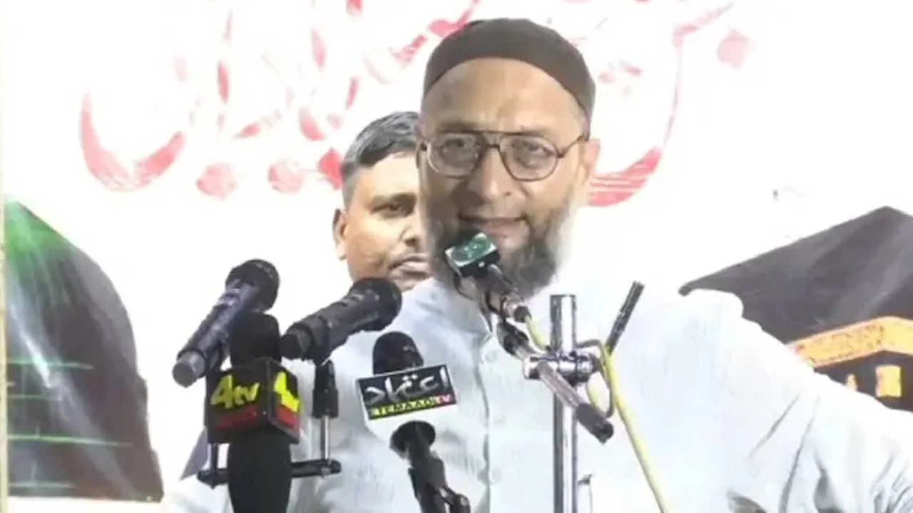 Maharashtra Elections : మహారాష్ట్ర ఎన్నికల్లో పొత్తుపై అసదుద్దీన్ హాట్ కామెంట్స్ Maharashtra Elections : మహారాష్ట్ర ఎన్నికల్లో పొత్తుపై అసదుద్దీన్ హాట్ కామెంట్స్