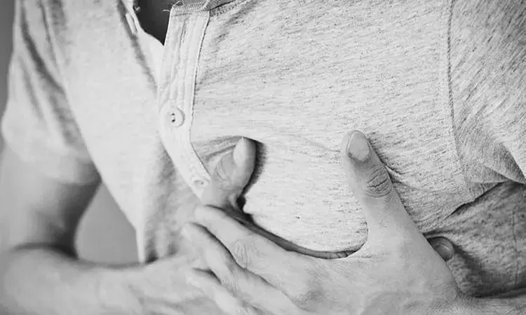 Delhi: ప్రియురాలి గాయం చూసి ఆగిన ప్రియుడి గుండె Delhi: ప్రియురాలి గాయం చూసి ఆగిన ప్రియుడి గుండె