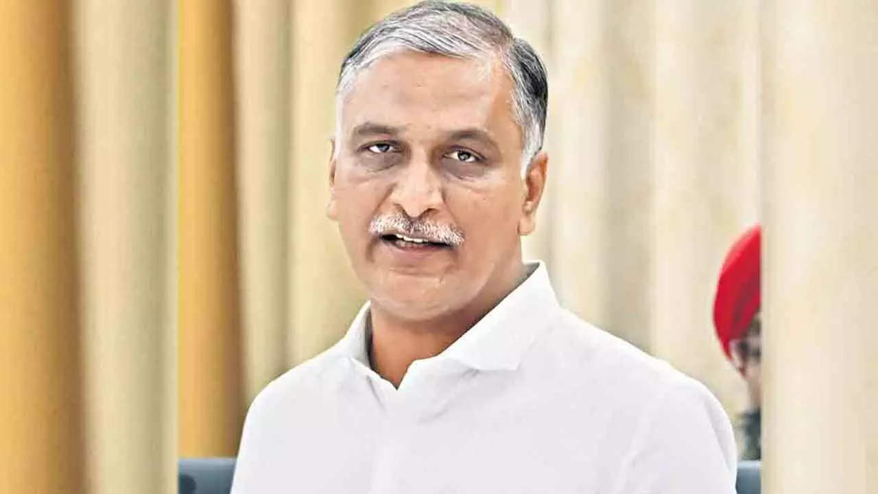 TG : బేగంబజార్ పోలీస్ స్టేషన్ లో హరీశ్ రావుపై కేసు నమోదు! TG : బేగంబజార్ పోలీస్ స్టేషన్ లో హరీశ్ రావుపై కేసు నమోదు!