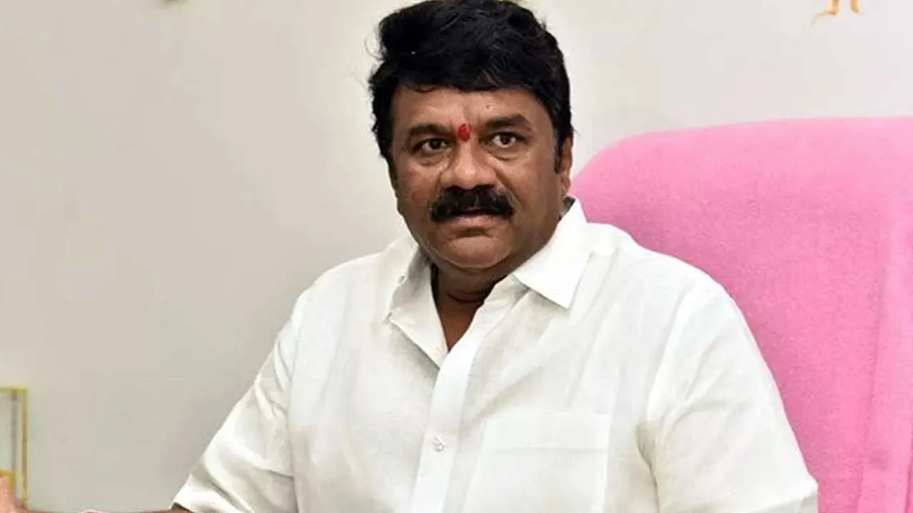 TG : ముత్యాలమ్మ టెంపుల్లో తలసాని.. విగ్రహ ప్రతిష్ఠాపనపై చర్చ TG : ముత్యాలమ్మ టెంపుల్లో తలసాని.. విగ్రహ ప్రతిష్ఠాపనపై చర్చ