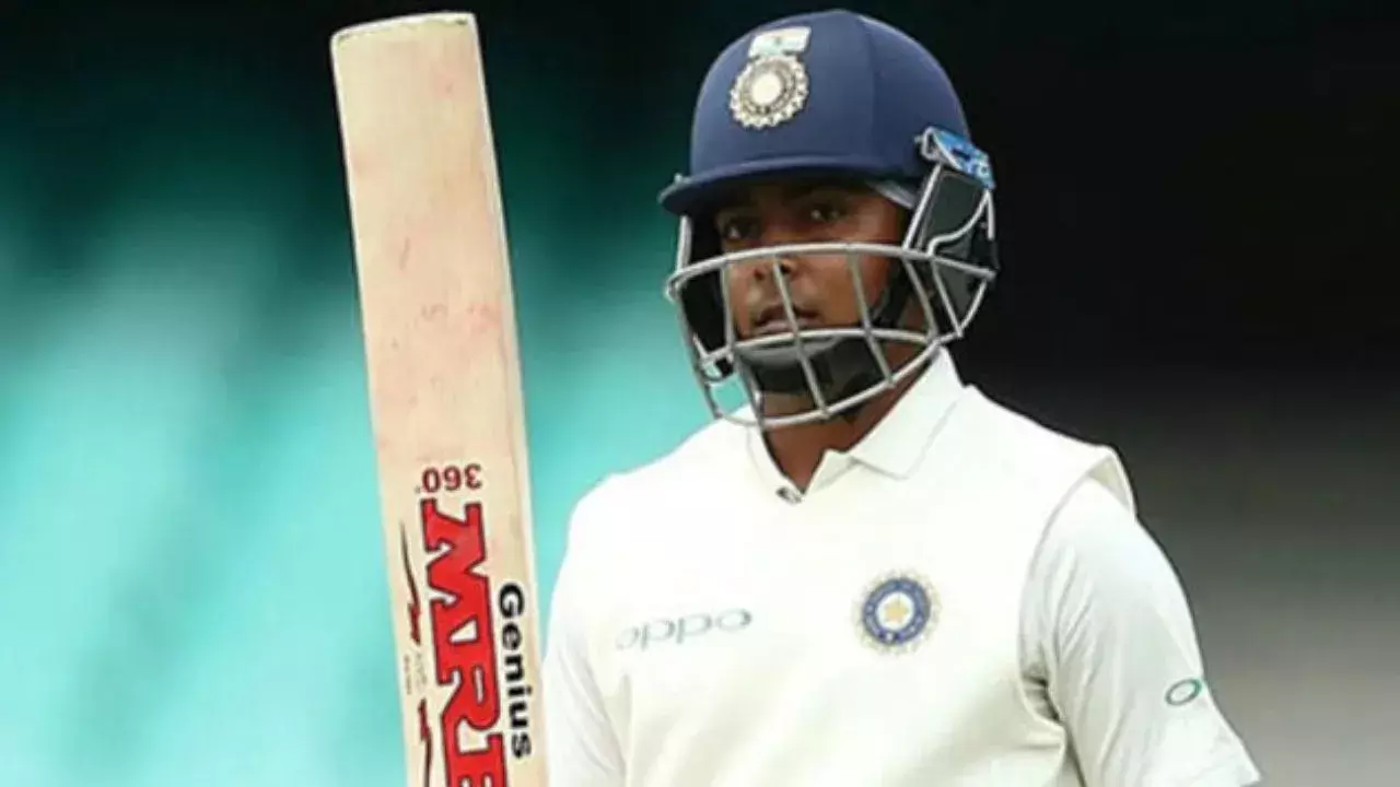 Cricket : పృథ్వీ షాపై వేటు .. రంజీ జట్టు నుంచి తప్పించిన ముంబై