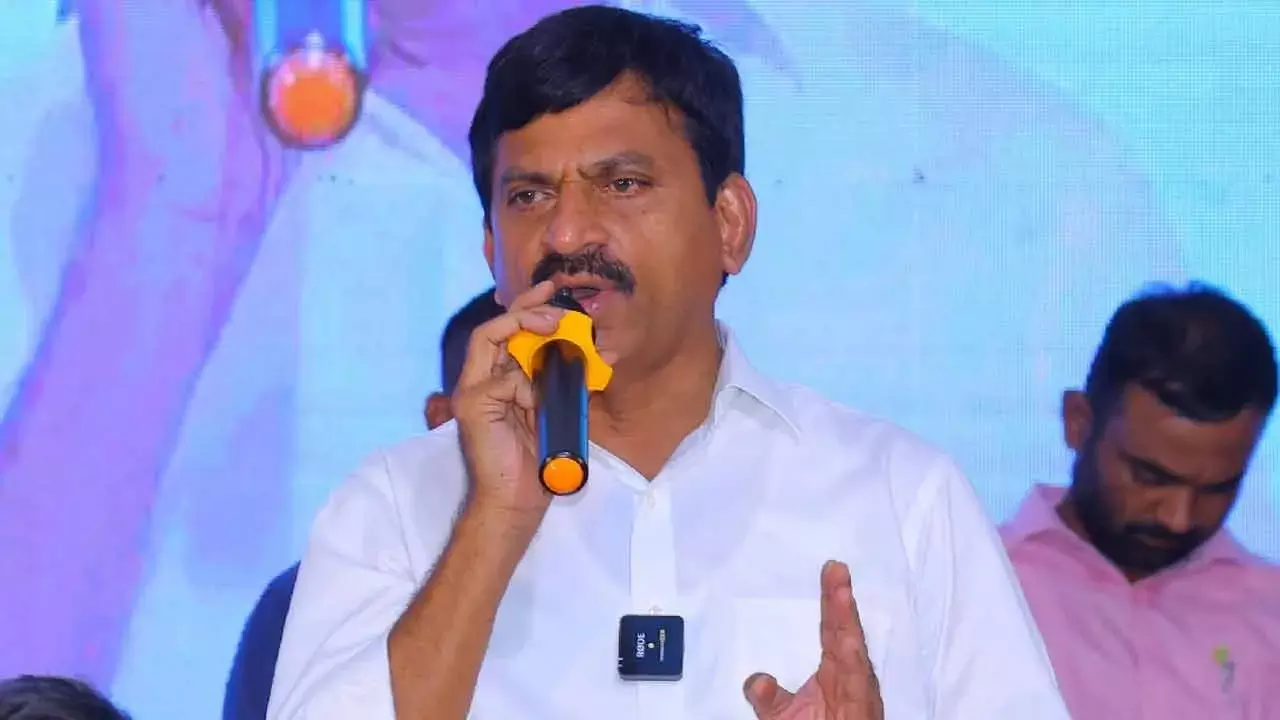 Minister Ponguleti : రెండు రోజుల్లో పొలిటికల్ బాంబులు మంత్రి పొంగులేటి Minister Ponguleti : రెండు రోజుల్లో పొలిటికల్ బాంబులు మంత్రి పొంగులేటి