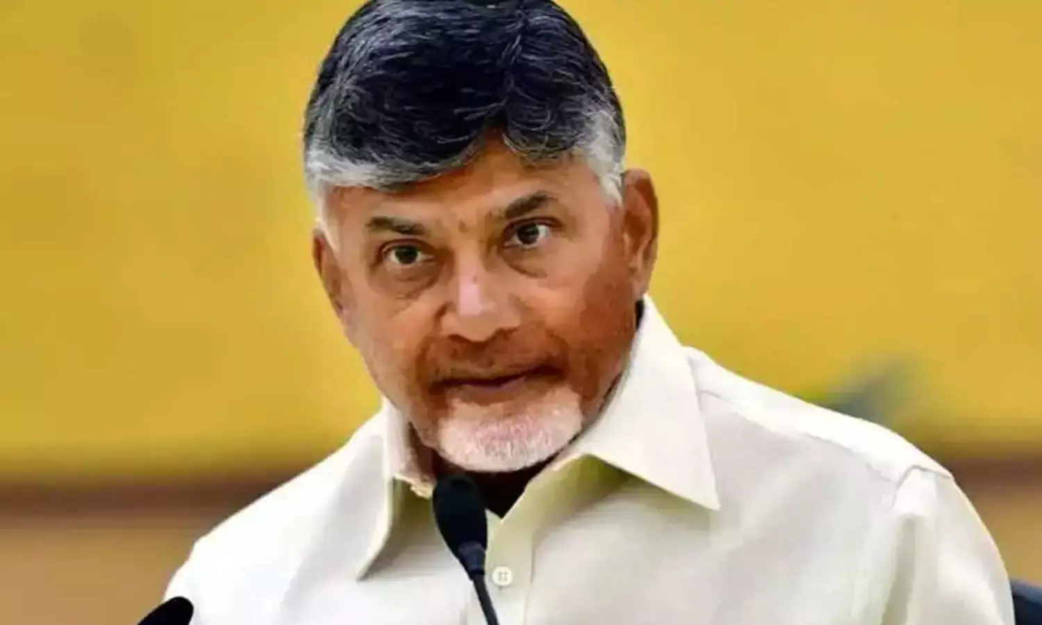 CM : జగన్ ఆస్తి గొడవలపై చంద్రబాబు హాట్ కామెంట్స్ CM : జగన్ ఆస్తి గొడవలపై చంద్రబాబు హాట్ కామెంట్స్