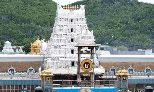 తిరుపతిలోని మూడు హోటళ్లకు ఈమెయిల్ ద్వారా బాంబు బెదిరింపులు.. తిరుపతిలోని మూడు హోటళ్లకు ఈమెయిల్ ద్వారా బాంబు బెదిరింపులు..