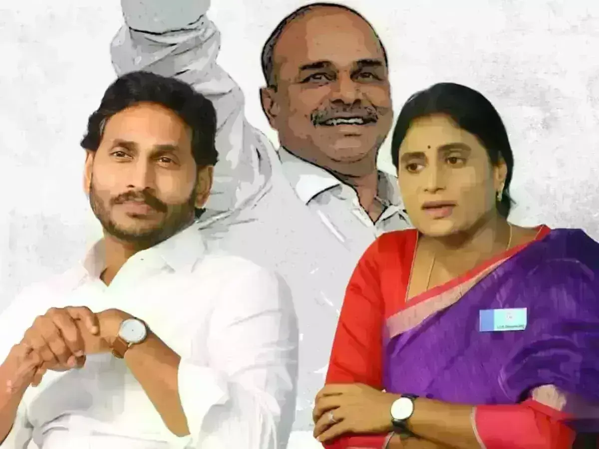 YS Sharmila: వైఎస్సార్ అభిమానులకు షర్మిల మూడు పేజీల బహిరంగ లేఖ YS Sharmila: వైఎస్సార్ అభిమానులకు షర్మిల మూడు పేజీల బహిరంగ లేఖ