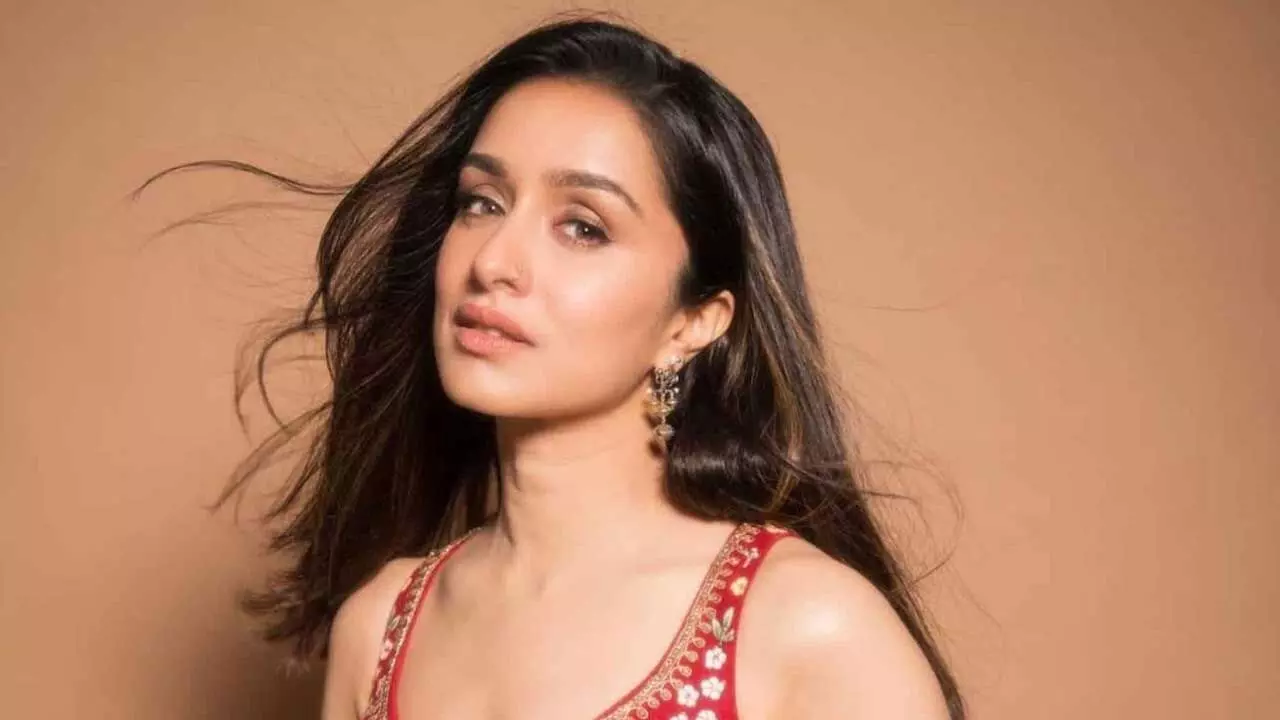 Shraddha Kapoor : శ్రద్ధాకపూర్ కు123 కోట్ల ఆస్తులు Shraddha Kapoor : శ్రద్ధాకపూర్ కు123 కోట్ల ఆస్తులు
