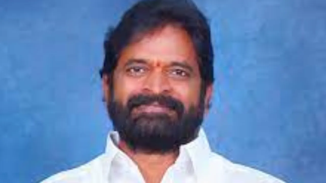 TG : మాజీ మంత్రి శ్రీనివాస్ గౌడ్ సోదరుడికి14 రోజుల రిమాండ్ TG : మాజీ మంత్రి శ్రీనివాస్ గౌడ్ సోదరుడికి14 రోజుల రిమాండ్