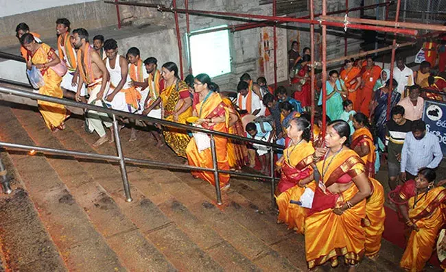 TTD Instructions: శ్రీవారి కాలిబాట భక్తులు.. ఆరోగ్య జాగ్రత్తలు పాటించాలి -టీటీడీ