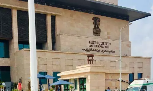 AP High Court: ఏపీ హైకోర్టుకు ముగ్గురు అదనపు న్యాయమూర్తులు. AP High Court: ఏపీ హైకోర్టుకు ముగ్గురు అదనపు న్యాయమూర్తులు.