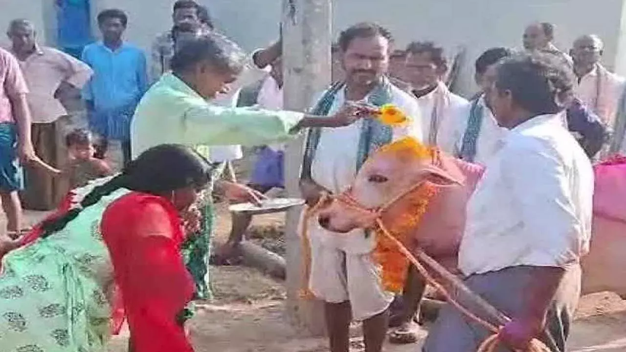 TG : పొంగులేటికి వీరాభిమాని ఊహించని గిఫ్ట్