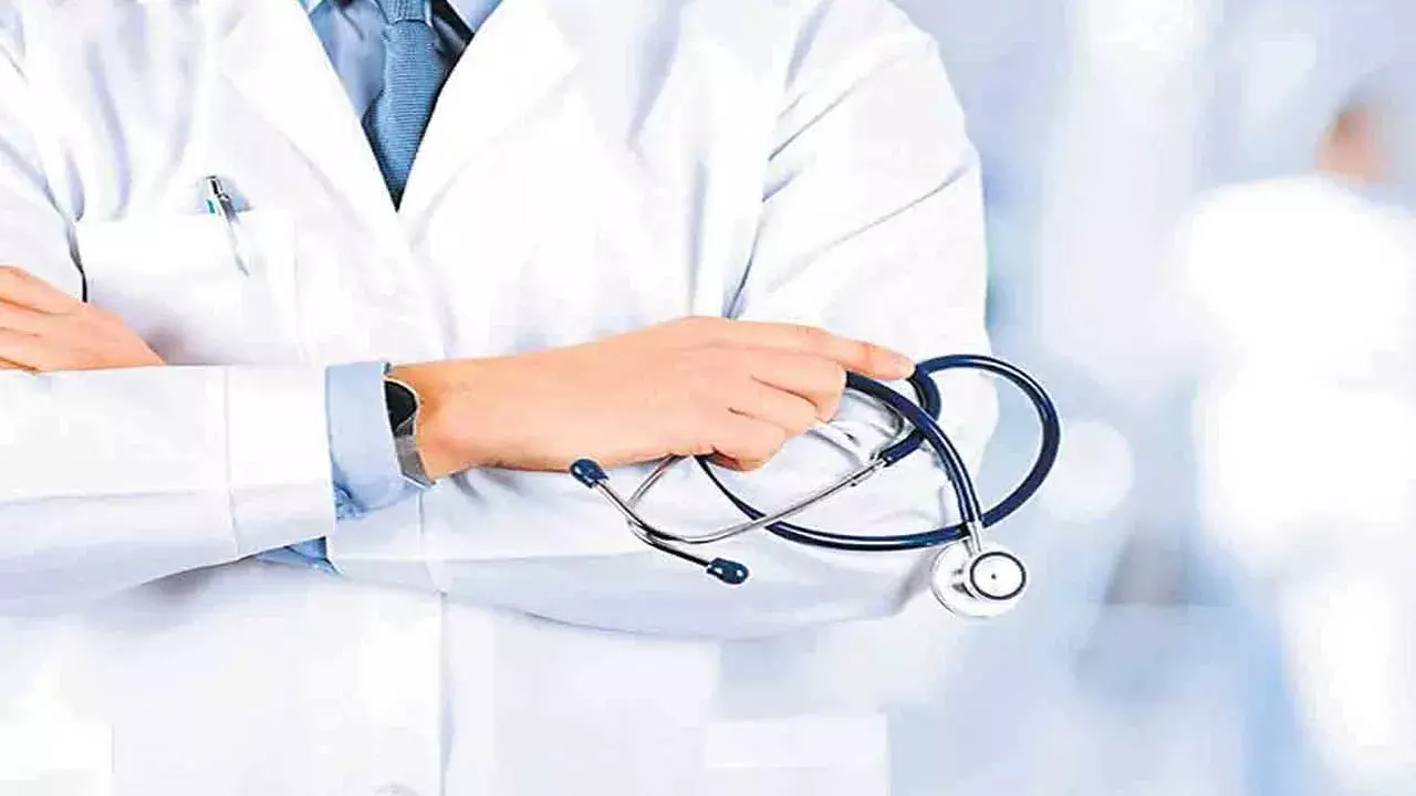 TG : 13 జిల్లాలకు వైద్యాధికారుల నియామకం TG : 13 జిల్లాలకు వైద్యాధికారుల నియామకం