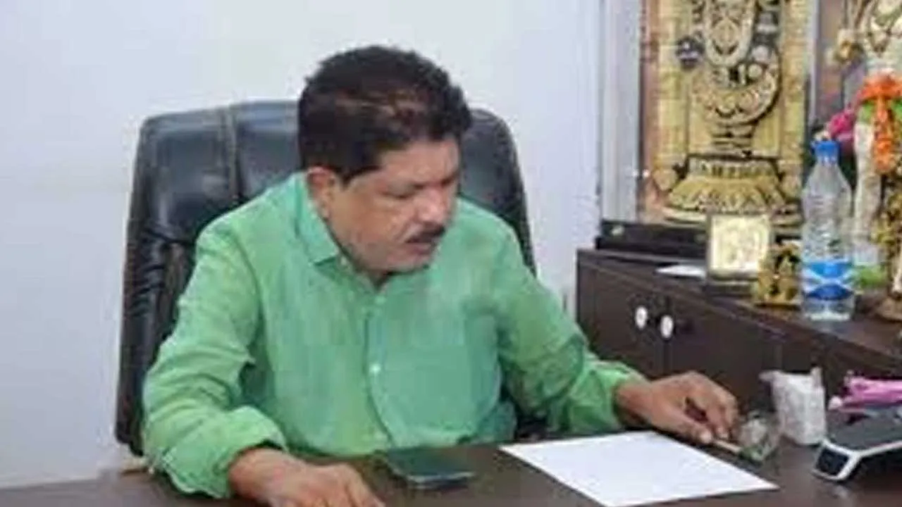 MLA Madhavaram : హైడ్రా పేరుతో ప్రజలను భయపెడుతున్నరు : ఎమ్మెల్యే మాధవరం MLA Madhavaram : హైడ్రా పేరుతో ప్రజలను భయపెడుతున్నరు : ఎమ్మెల్యే మాధవరం