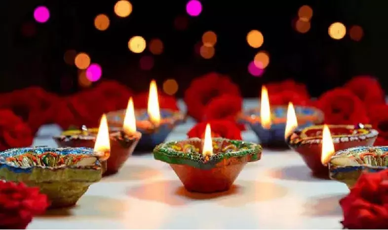 DEEPAWALI: తెలుగు రాష్ట్రాల్లో ఘనంగా దీపావళి