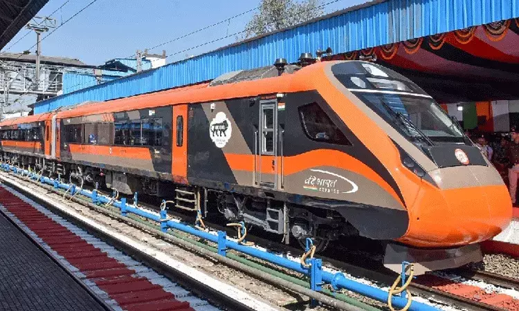 కేరళలో త్వరలో సరికొత్త వందేభారత్ రాక్‌