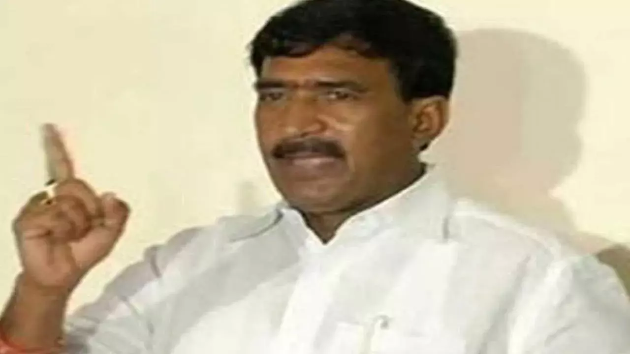 TG : ఆరు గ్యారెంటీలను అమలు చేయాలి : వంటేరు ప్రతాపరెడ్డి