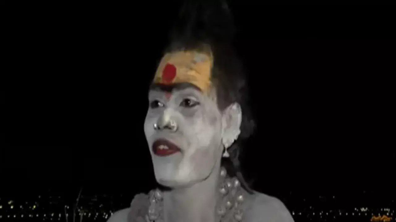 Aghori : అఘోరి హౌస్ అరెస్ట్.. పోలీసుల చర్యలతో షాక్ Aghori : అఘోరి హౌస్ అరెస్ట్.. పోలీసుల చర్యలతో షాక్