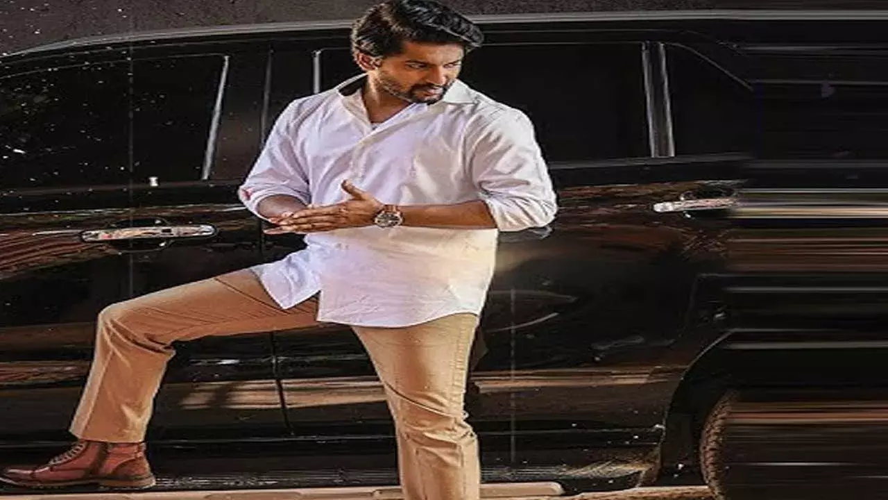 Natural Star Nani : కొత్త లుక్ లో హీరో నాని