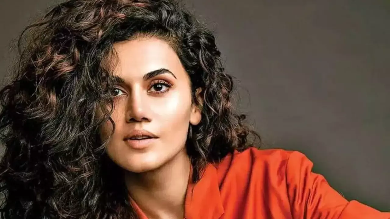 Taapsee : హీరోయిన్ లను కూడా వారే డిసైడ్ చేస్తారు : తాప్సీ