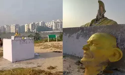 Hyderabad : గాంధీ విగ్రహం ధ్వంసం