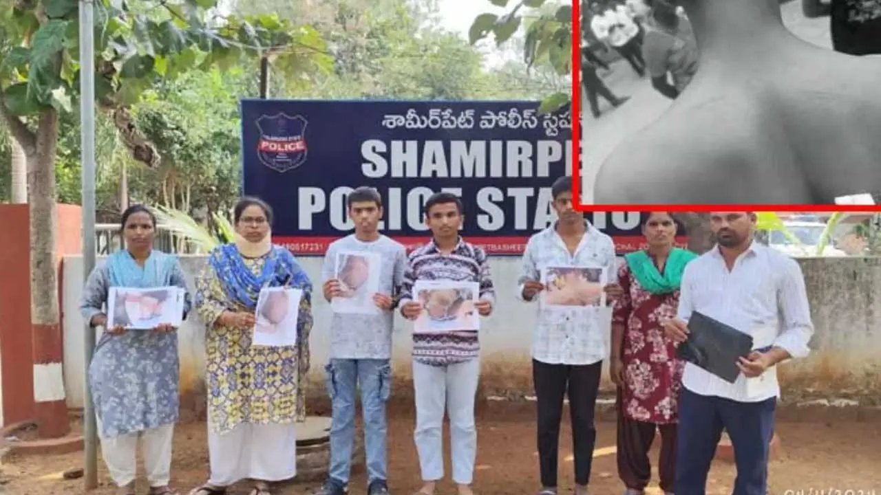 TG : విద్యార్థులను చితకబాదిన ప్రిన్సిపల్ కొడుకు TG : విద్యార్థులను చితకబాదిన ప్రిన్సిపల్ కొడుకు