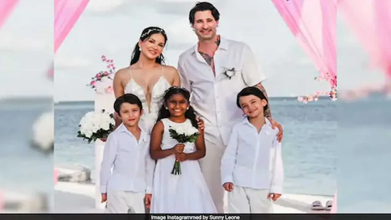 Sunny Leone : మళ్లీ పెళ్లి చేసుకున్న సన్నీ లియోన్ Sunny Leone : మళ్లీ పెళ్లి చేసుకున్న సన్నీ లియోన్