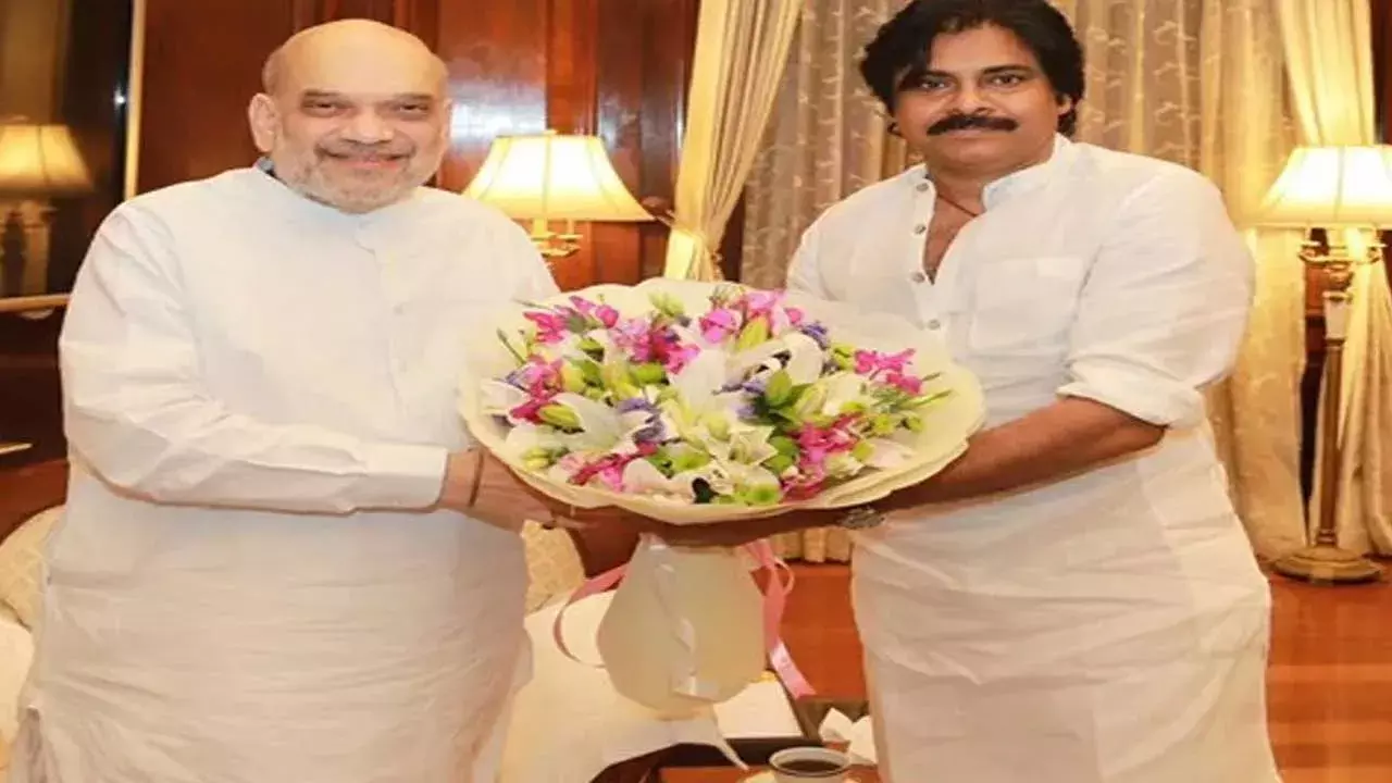 AP Deputy CM : ఢిల్లీకి పవన్.. అమిత్ షాతో భేటీపై ఉత్కంఠ AP Deputy CM : ఢిల్లీకి పవన్.. అమిత్ షాతో భేటీపై ఉత్కంఠ