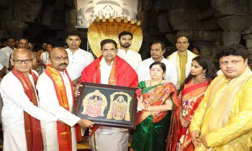 TTD Chairman : టీటీడీ చైర్మన్గా బీఆర్ నాయుడు ప్రమాణ స్వీకారం TTD Chairman : టీటీడీ చైర్మన్గా బీఆర్ నాయుడు ప్రమాణ స్వీకారం