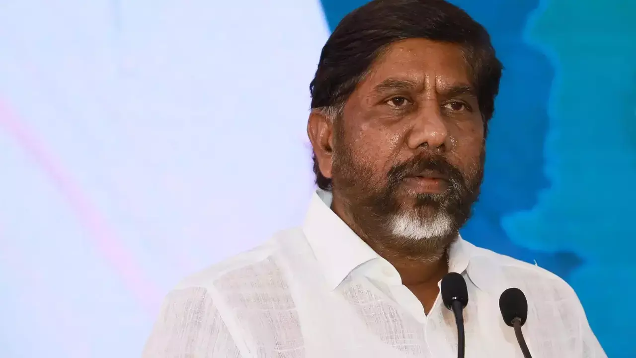 TG : సర్వే వివరాలు గోప్యం .. ఎవరూ ఆందోళన చెందొద్దు : భట్టి విక్రమార్క TG : సర్వే వివరాలు గోప్యం .. ఎవరూ ఆందోళన చెందొద్దు : భట్టి విక్రమార్క