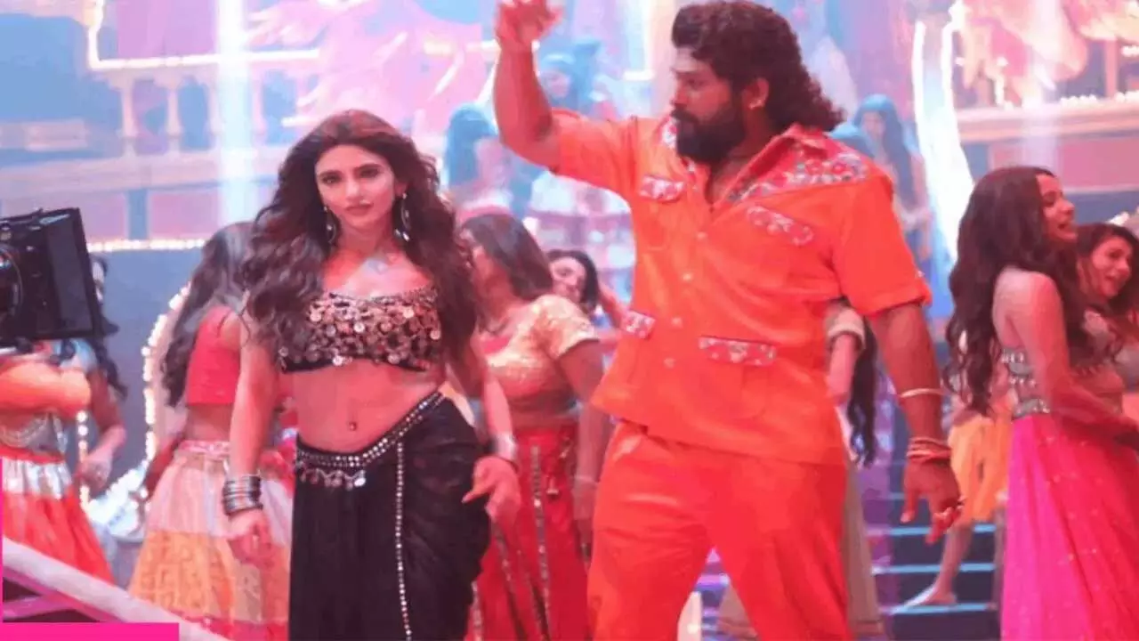 Sri Leela : పుష్ప 2 ఐటమ్ సాంగ్ .. శ్రీ లీల రెమ్యూనరేషన్ ఎంతో తెలుసా..? Sri Leela : పుష్ప 2 ఐటమ్ సాంగ్ .. శ్రీ లీల రెమ్యూనరేషన్ ఎంతో తెలుసా..?