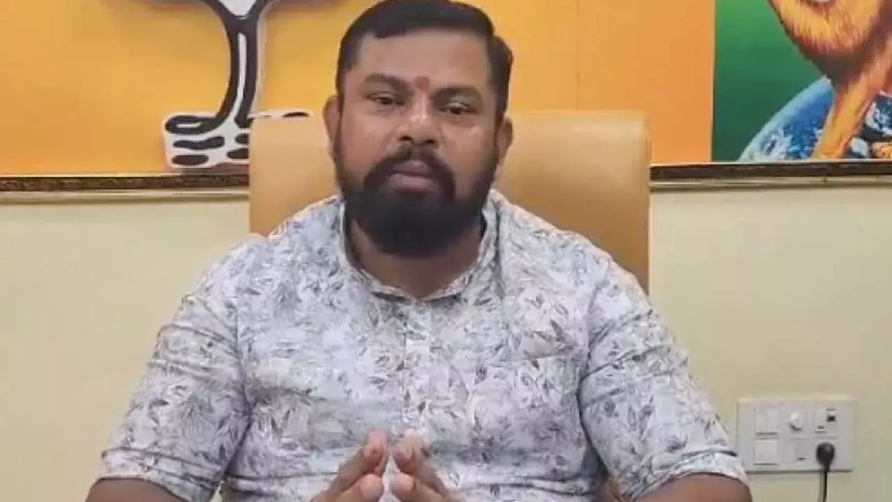 TG : హైదరాబాద్‌లో కోటి కొత్త సీసీ కెమెరాలు పెట్టాలి..రాజాసింగ్ డిమాండ్