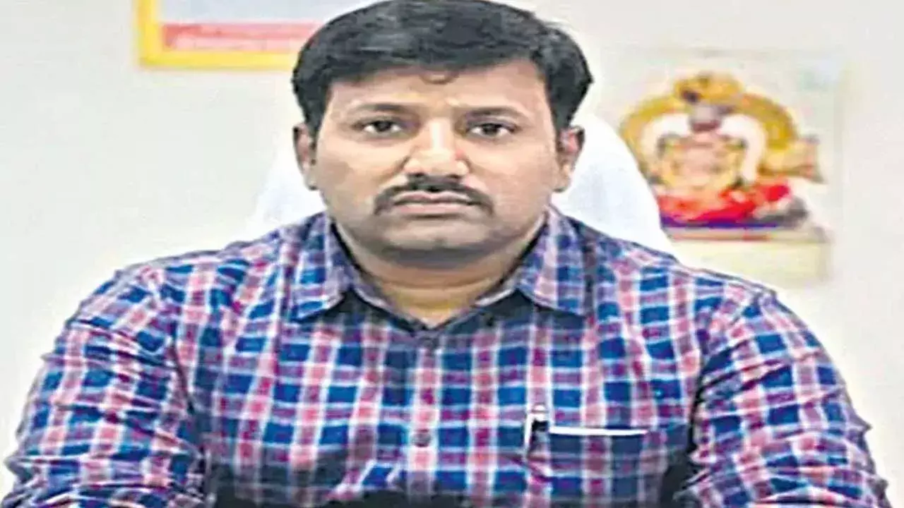 TG : మాజీ ఐఏఎస్ అమోయ్ కుమార్ వ్యవహారంలో ట్విస్ట్ TG : మాజీ ఐఏఎస్ అమోయ్ కుమార్ వ్యవహారంలో ట్విస్ట్